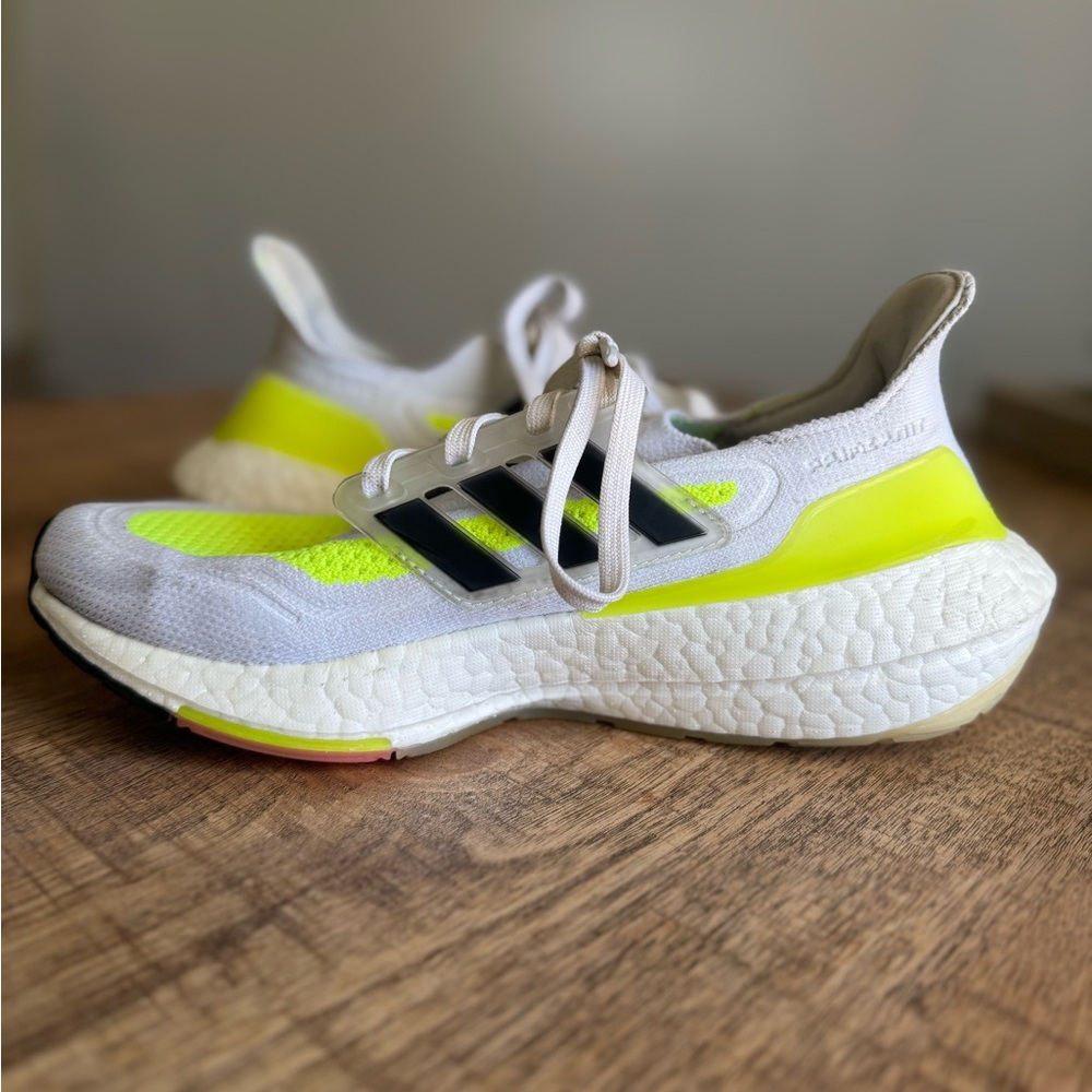 Adidas Ultraboost 21 Running Shoes – Men’s Size 7 - Picture 5 of 8